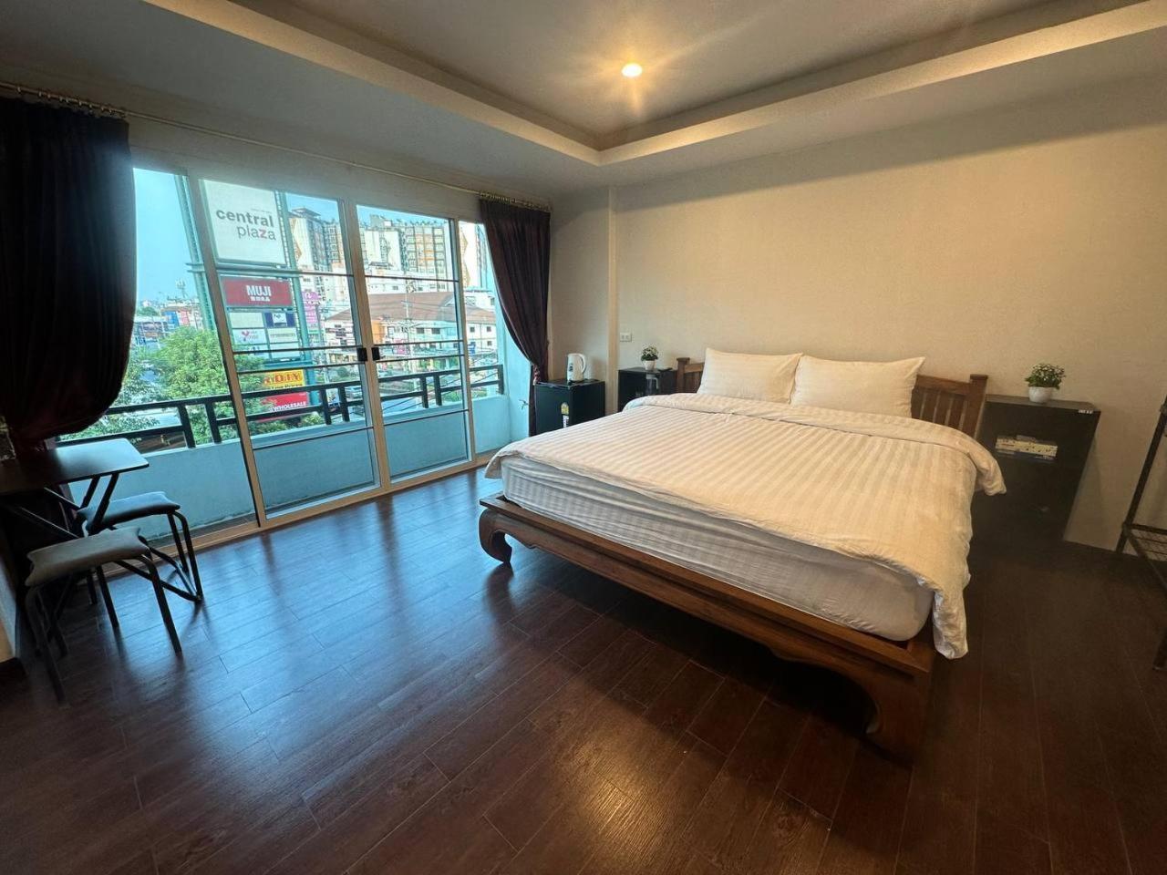 Chris Jay @ Cnx Apartment Chiang Mai Ngoại thất bức ảnh