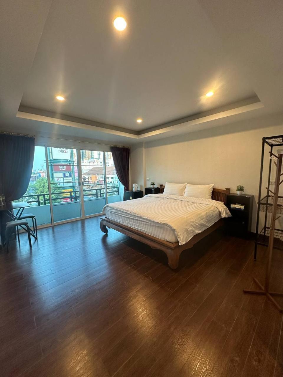 Chris Jay @ Cnx Apartment Chiang Mai Ngoại thất bức ảnh